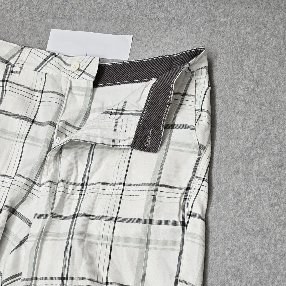 O'Neill Men Shorts 34 White Plaid Chino Warren Button Zipper Logo 10